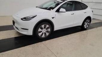 TESLA MODEL Y 2022 7SAYGDEE7NF320972 image